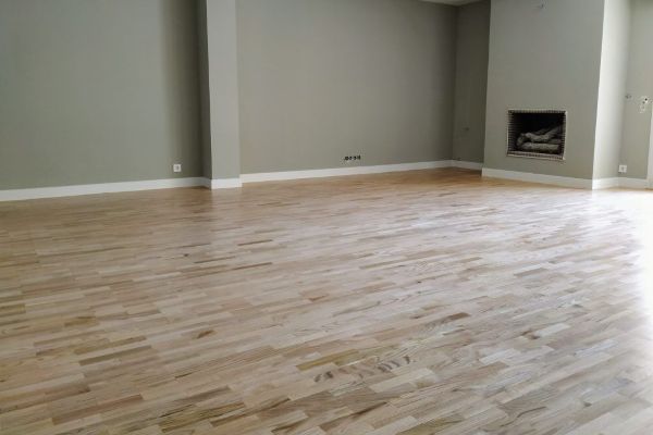 Suelos Pamplona · Instalación de suelo de parquet en Pamplona